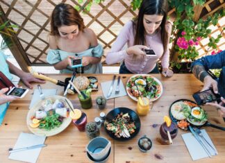 Gen Z scale back on non-essentials to prioritise healthy food Gen Z scale back on non-essentials to prioritise healthy food