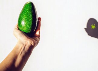 Could eating avocado help lower the risk of this condition? Could eating avocado help lower the risk of this condition?