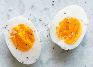 Using Salt Substitutes Led to 40% Drop in High Blood Pressure Risk Using Salt Substitutes Led to 40% Drop in High Blood Pressure Risk