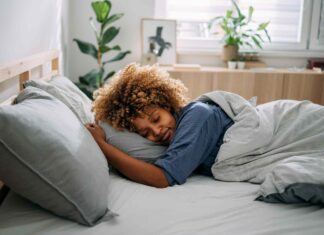 Regular Sleep, Physical Activity Can Benefit Heart Health in Middle Age Regular Sleep, Physical Activity Can Benefit Heart Health in Middle Age