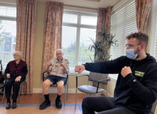 Fitness World Canada offers free seniors fitness classes Fitness World Canada offers free seniors fitness classes