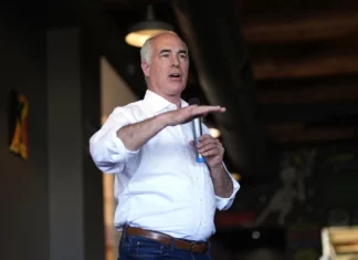 Sen. Bob Casey sounds alarm on hoarding as mental health condition Sen. Bob Casey sounds alarm on hoarding as mental health condition