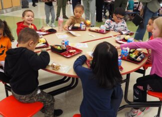 Lebanon city schools highlight healthy eating during School Lunch Week Lebanon city schools highlight healthy eating during School Lunch Week