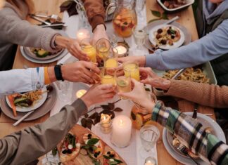 Talking TABLE: Tips For Stress-free Holiday Eating With Your Kids Talking TABLE: Tips For Stress-free Holiday Eating With Your Kids