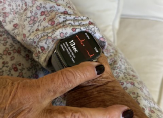 Apple watch saves elderly's life by detecting heart issue; viral post proves how technology is a blessing for seniors Apple watch saves elderly's life by detecting heart issue; viral post proves how technology is a blessing for seniors