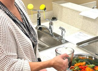 Memorial Hospital hosts fall cooking class focused on diabetes | The Hawk Eye – Burlington, Iowa Memorial Hospital hosts fall cooking class focused on diabetes | The Hawk Eye - Burlington, Iowa