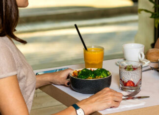 These Are the Warning Signs of Orthorexia These Are the Warning Signs of Orthorexia