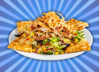 13 Restaurant Salads That Are Actually Loaded with Calories 13 'Healthy' Restaurant Salads That Are Actually Loaded with Calories