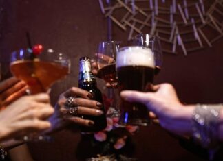 Do beer or wine drinkers have a better diet? Do beer or wine drinkers have a better diet?