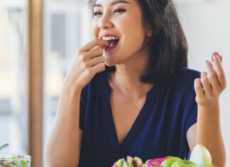 Nutritionists Reveal the No. 1 Snack to Keep Your Blood Sugar Stable — Best Life Nutritionists Reveal the No. 1 Snack to Keep Your Blood Sugar Stable — Best Life