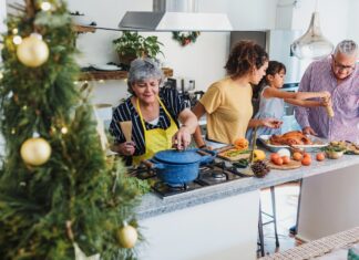 Eat healthy during the holidays with these tips from Dr. Nicole Saphier Eat healthy during the holidays with these tips from Dr. Nicole Saphier