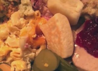 Holiday eating habits, dietitian provides healthy tips Holiday eating habits, dietitian provides healthy tips