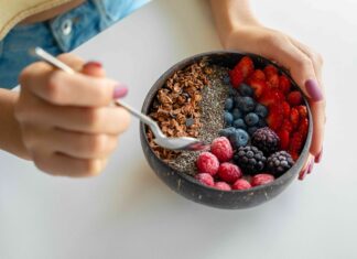 4 Nutrition Experts Reveal How They Sneak a Little More Fiber in Their Diets 4 Nutrition Experts Reveal How They Sneak a Little More Fiber in Their Diets