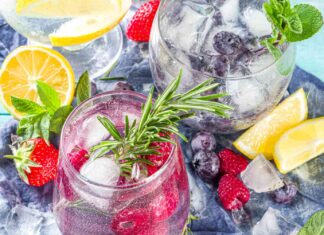 8 Foods You Should Never Eat on an Empty Stomach 8 Foods You Should Never Eat on an Empty Stomach