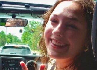 Chesterton High School senior shares mental health struggle Chesterton High School senior shares mental health struggle