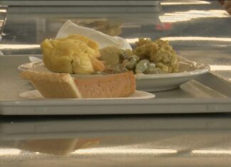 Eating healthy is important during the holidays Eating healthy is important during the holidays