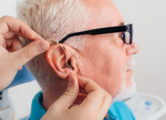 Hearing and vision loss may increase risk of heart disease and stroke Hearing and vision loss may increase risk of heart disease and stroke