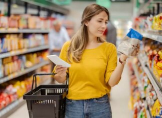 Lower cholesterol and blood pressure with doctor's seven 'heart-healthy foods' Lower cholesterol and blood pressure with doctor's seven 'heart-healthy foods'