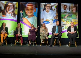 School nutrition operators celebrate, make connections and find new ideas at the Fall Healthy Meals Summit School nutrition operators celebrate, make connections and find new ideas at the Fall Healthy Meals Summit