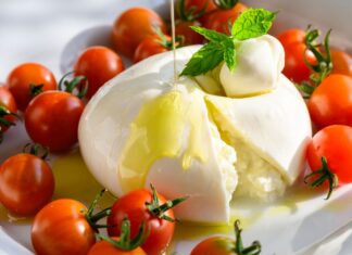 4 Ways Olive Oil Can Add Years to Your Life 4 Ways Olive Oil Can Add Years to Your Life