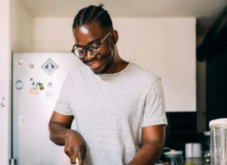 A Healthy Diet Could Help Manage Chronic Pain, Finds New Study A Healthy Diet Could Help Manage Chronic Pain, Finds New Study