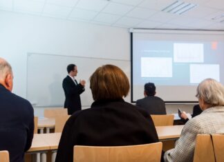 More elderly individuals enroll in Türkiye’s 60+ education program More elderly individuals enroll in Türkiye’s 60+ education program