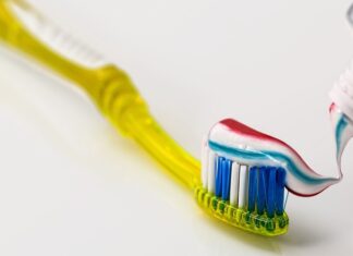 Anti-ageing and oral health: Your toothpaste can help you age better. Are you using the right one? | Health Anti-ageing and oral health: Your toothpaste can help you age better. Are you using the right one? | Health