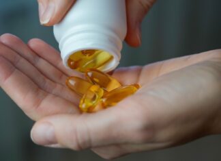 Study: Fish Oil May Slow Aging (Along with Vitamin D, Exercise) Study: Fish Oil May Slow Aging (Along with Vitamin D, Exercise)