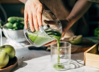 Make these 6 changes to your diet now to be healthier at 70, urge scientists Make these 6 changes to your diet now to be healthier at 70, urge scientists