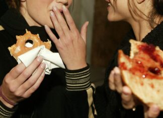 Eat More Carbs to Live Longer, but Choose the Right Ones: Study Eat More Carbs to Live Longer, but Choose the Right Ones: Study