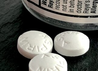 Aspirin Confers No Long-Term Heart Benefits in Older Adults Aspirin Confers No Long-Term Heart Benefits in Older Adults