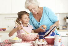 Senior holiday blues: 5 tips to combat loneliness and support mental health for older adults Senior holiday blues: 5 tips to combat loneliness and support mental health for older adults