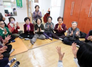 Community Outreach Drives Depression Decline in Suncheon, Gokseong, Gyeryong Community Outreach Drives Depression Decline in Suncheon, Gokseong, Gyeryong