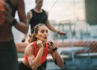 Isotemporal substitution of sedentary time with physical activity for cardiovascular health in older adults: a systematic review Isotemporal substitution of sedentary time with physical activity for cardiovascular health in older adults: a systematic review