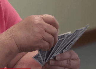 Utah seniors struggle with loneliness as isolation takes toll on mental health Utah seniors struggle with loneliness as isolation takes toll on mental health