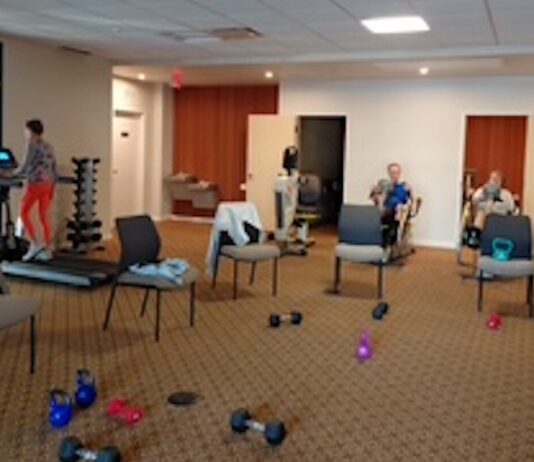 ‘Less is sometimes more’: Veteran fitness instructor finds new challenge in senior living ‘Less is sometimes more’: Veteran fitness instructor finds new challenge in senior living