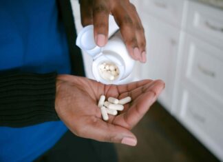9 Supplements Doctors Recommend Most to Support Healthy Aging 9 Supplements Doctors Recommend Most to Support Healthy Aging