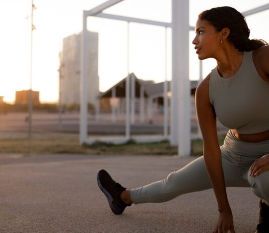Want to Improve Your Heart Health and Boost Longevity? Experts Say This 10-Minute Routine Does Just That—And You Don’t Have to Leave Your Bed Women's Health